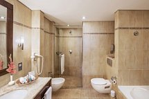 Khalidiya Palace Rayhaan by Rotana - Beispiel Bad