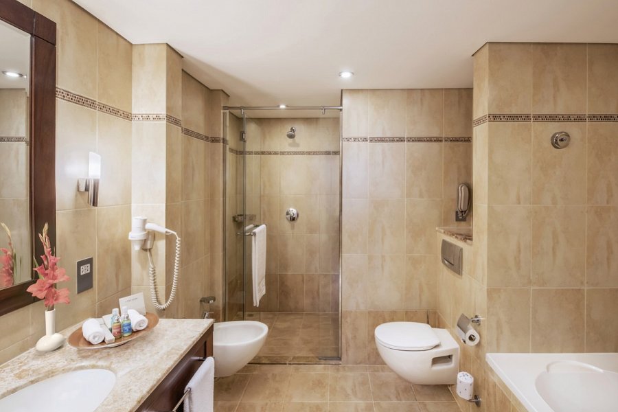Khalidiya Palace Rayhaan by Rotana - Beispiel Bad