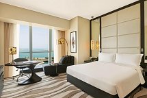 Sofitel Abu Dhabi Corniche - Wohnbeispiel Luxury Sea view Room (Zimmercodierung UU2)