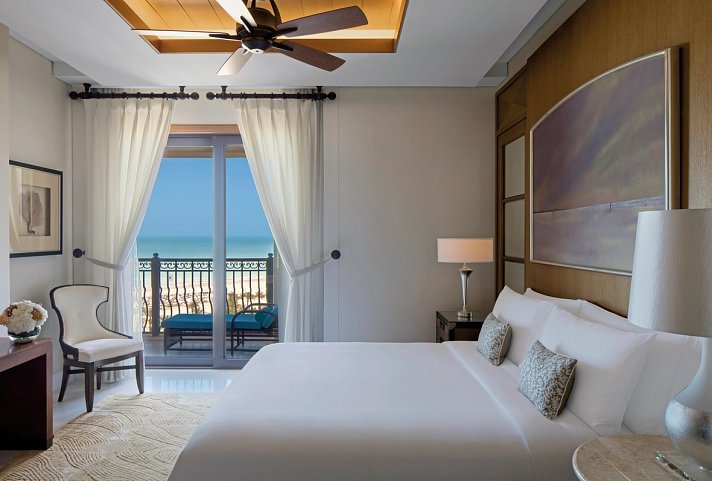 The St. Regis Saadiyat Island Resort - Wohnbeispiel Astor Suite (Zimmercodierung WB2)