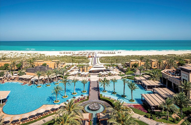 Saadiyat Rotana Resort & Villas