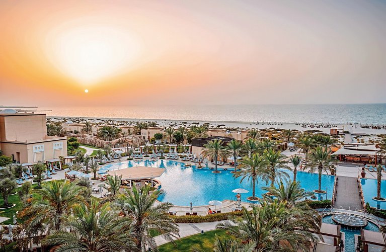 Saadiyat Rotana Resort & Villas