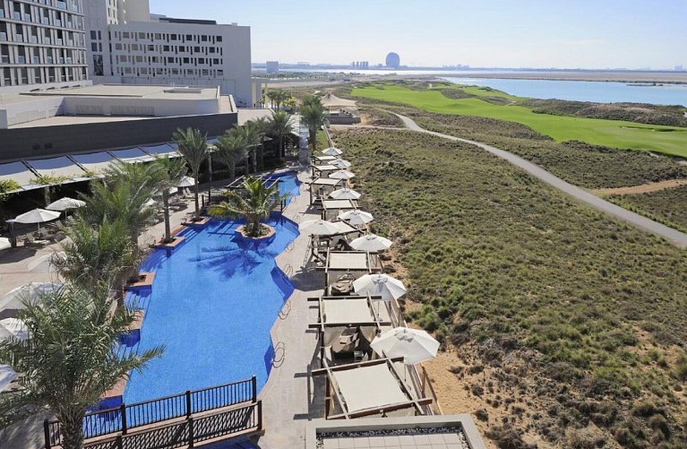 Yas Plaza Mangroves