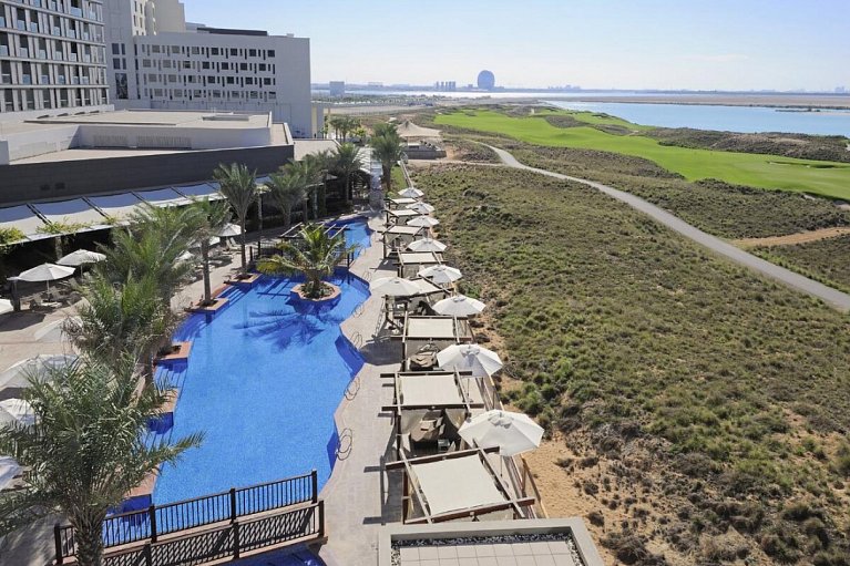 Yas Plaza Mangroves