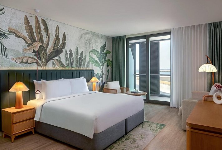 Yas Plaza Mangroves - Wohnbeispiel 1 King Deluxe Sea View Balcony Theme Park Access (Zimmercodierung D1M)