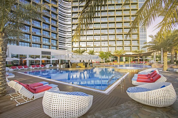 Yas Plaza Marina