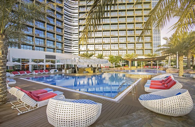 Yas Plaza Marina