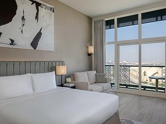 Yas Plaza Marina - Wohnbeispiel 1 King Deluxe Pool View Balcony Theme Parl Access (Zimmercodierung DBP)