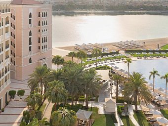 The Ritz-Carlton Abu Dhabi, Grand Canal
