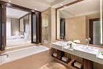 The Ritz-Carlton Abu Dhabi, Grand Canal