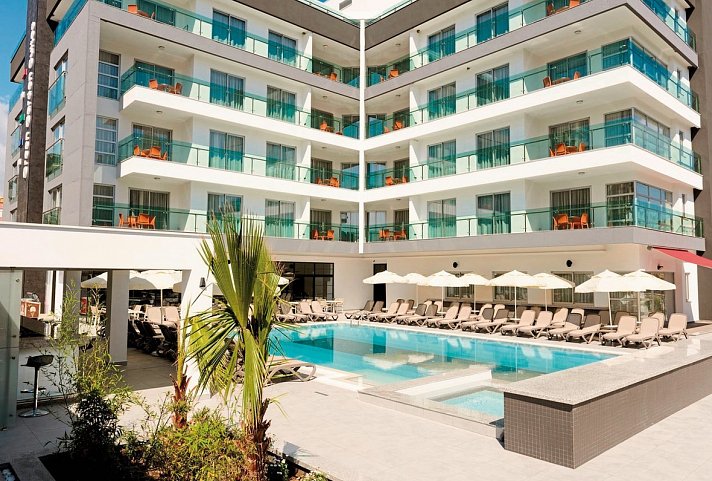 Green Garden Suites