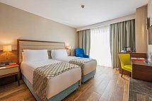 Ramada Plaza Hotel - Wohnbeispiel Doppelzimmer mit Stadtblick (Zimmercodierungen DB1 & DC1)