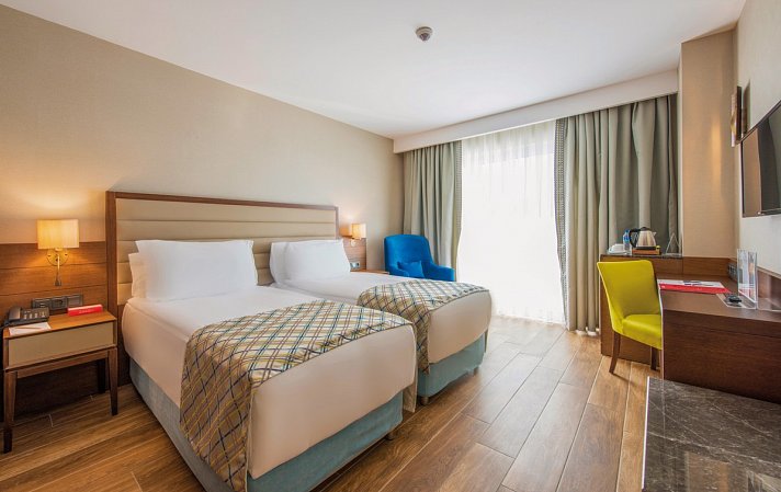 Ramada Plaza Hotel