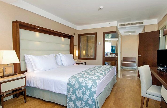 Ramada Plaza Hotel