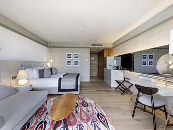 Acanthus & Cennet Barut Collection - Wohnbeispiel Doppelzimmer Superior seitl. Meerblick (Zimmercodierungen DSN & DCN)