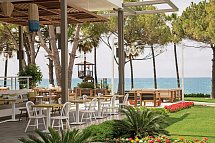 Acanthus & Cennet Barut Collection