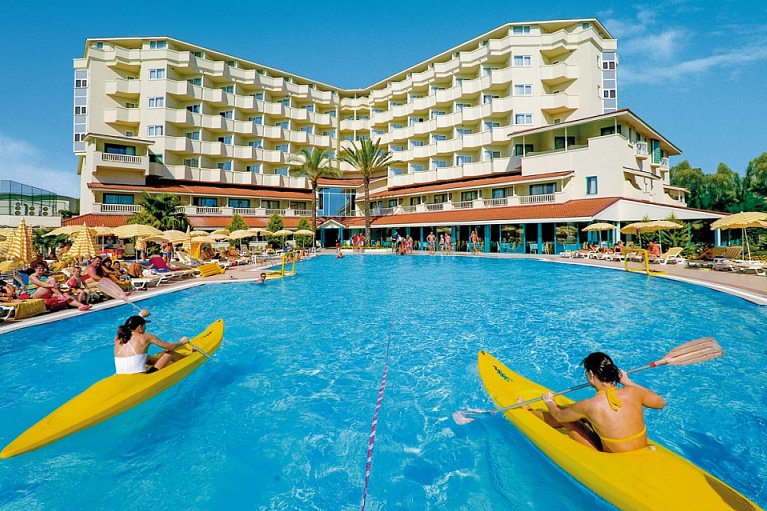 Febeach Hotel