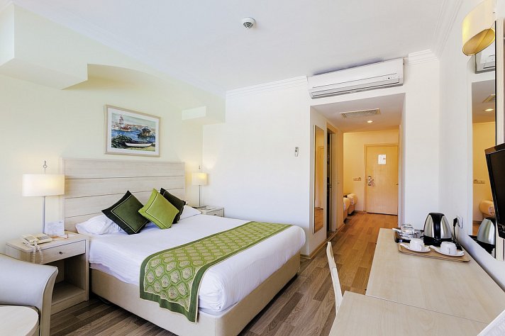 Febeach Hotel