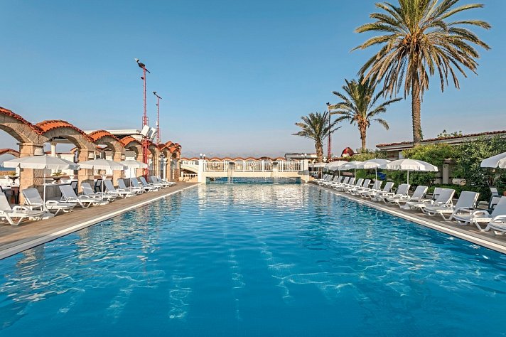 Club Hotel Sera
