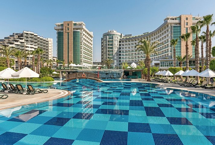 Sherwood Exclusive Lara