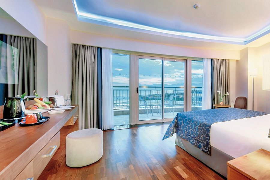 Liberty Hotels Lara - Wohnbeispiel Doppelzimmer Meerblick (Zimmercodierung DQM)