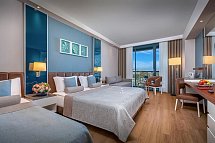 Baia Lara - Wohnbeispiel Vierbettzimmer Landblick (Zimmercodierung D1L)