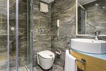 Aska Lara Resort & Spa - Beispiel Bad River Familienzimmer (Zimmercodierung FBV)