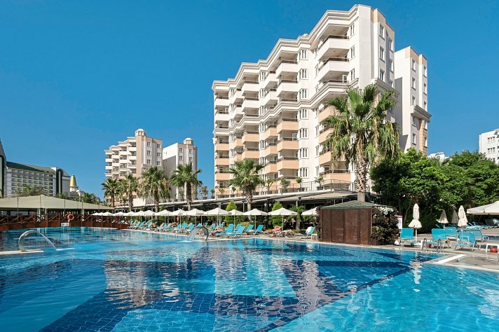 Ramada Resort Lara