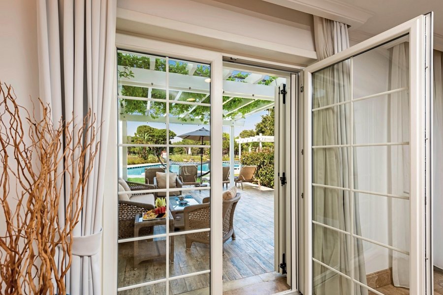 Cornelia Diamond Golf Resort & Spa - Azure Villas Terasse (Zimmercodierungen VB4 & VB5)