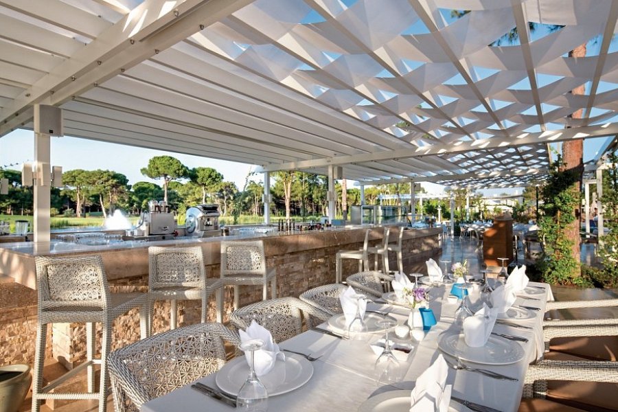 Cornelia Diamond Golf Resort & Spa - Restaurantterasse Azure Villas