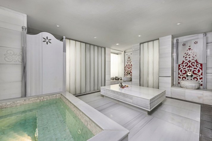 Cornelia Diamond Golf Resort & Spa