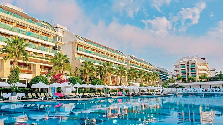 Crystal Waterworld Aqua Collection