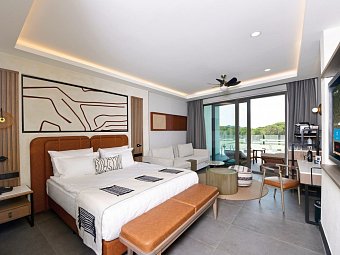 Ethno Belek - Wohnbeispiel Doppelzimmer Deluxe Swim Up Waldblick (Zimmercodierung DD2)