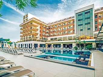 Glamour Resort & Spa