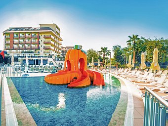 Glamour Resort & Spa