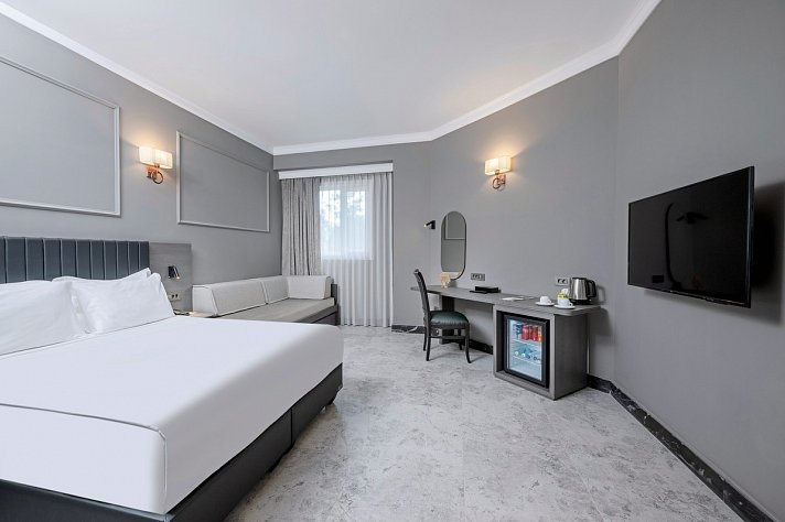 Adora Hotel & Resort