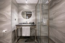 Adora Hotel & Resort - Beispiel Bad Doppelzimmer Landblick (Zimmercodierung DBL)