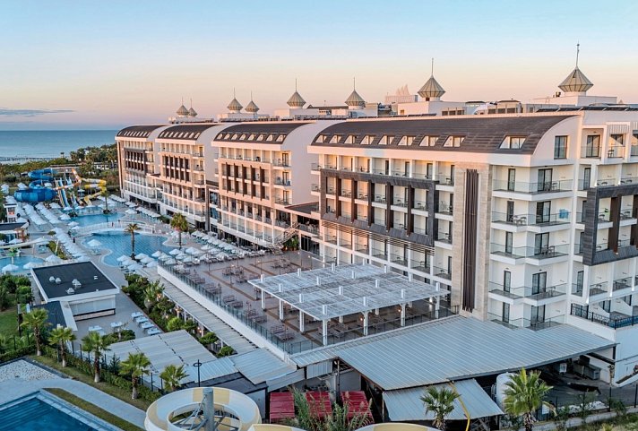 Diamond De Luxe Hotel & Spa