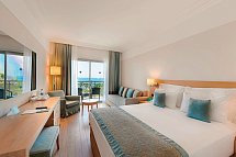 Turquoise Hotel - Wohnbeispiel Doppelzimmer Deluxe Meerblick (Zimmercodierung DDM)