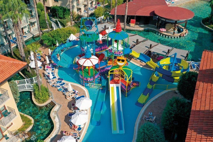 Club Grand Aqua