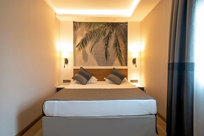 Alba Resort - Wohnbeispiel Familienzimmer Landblick (Zimmercodierung FBL)