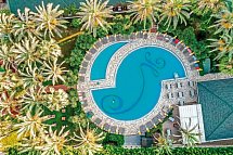Calimera Hane Garden