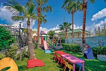Side Aluna Hotel