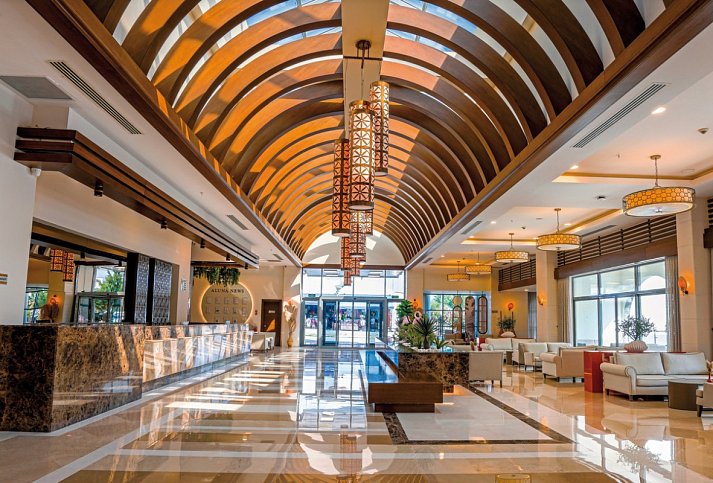 Side Aluna Hotel