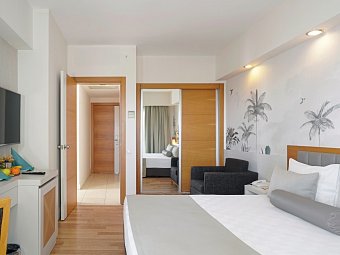 Side Aluna Hotel - Wohnbeispiel Familienzimmer (Zimmercodierung FB1)