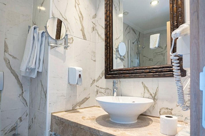 Sultan of Side