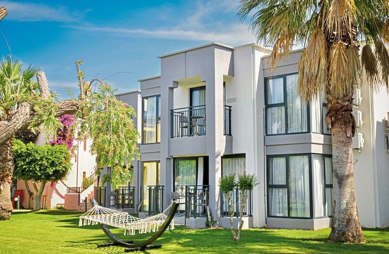 VONRESORT Golden Beach