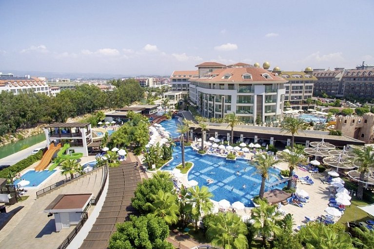 Sunis Evren Beach Resort Hotel & SPA