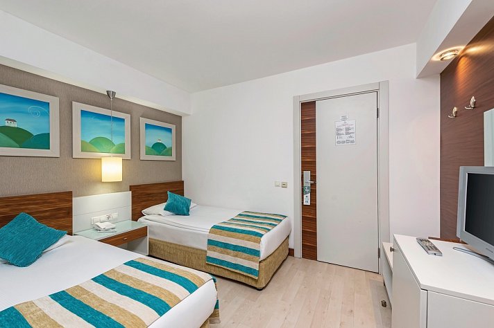 Sunis Evren Beach Resort Hotel & SPA