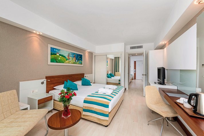 Sunis Evren Beach Resort Hotel & SPA